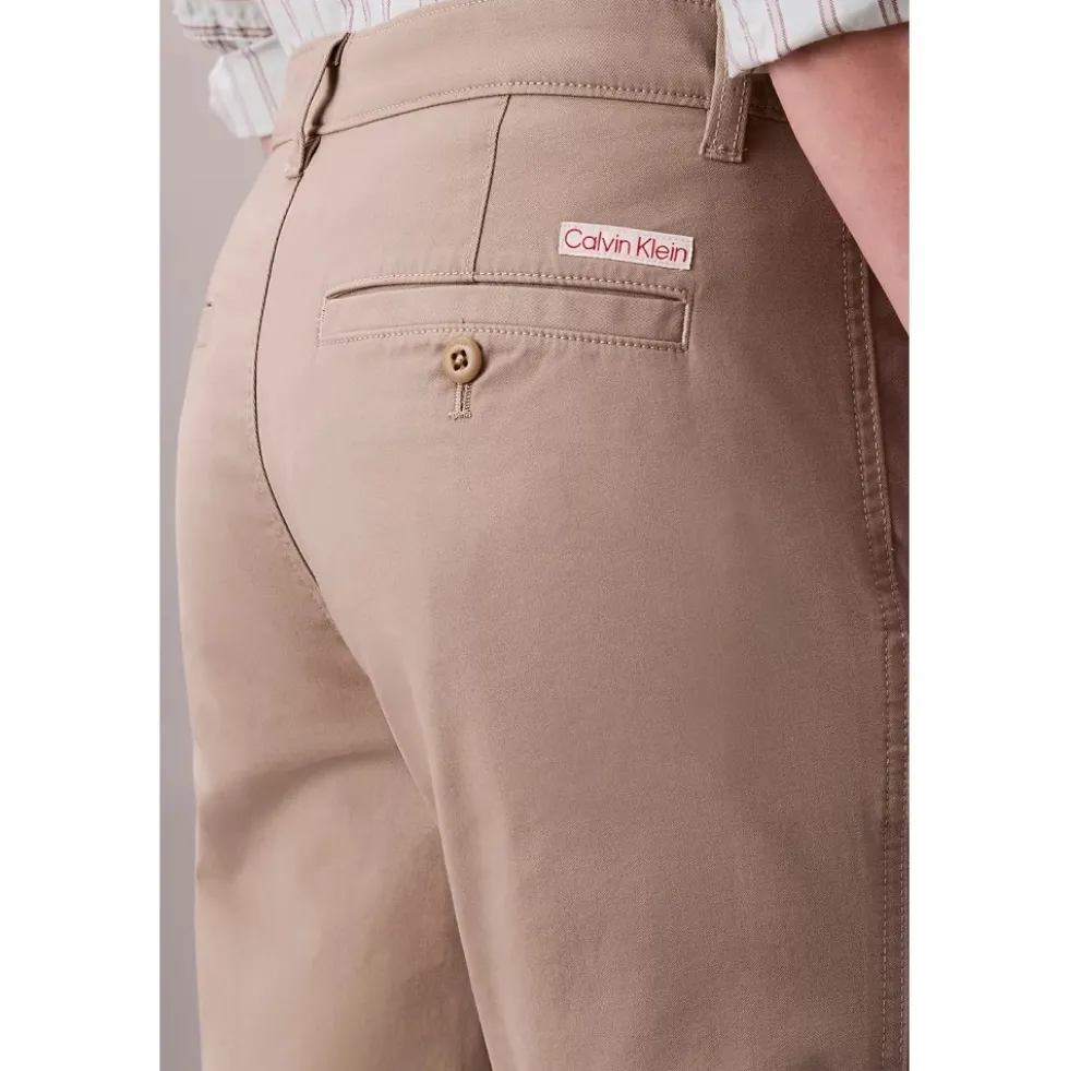 Slim Twill Chino