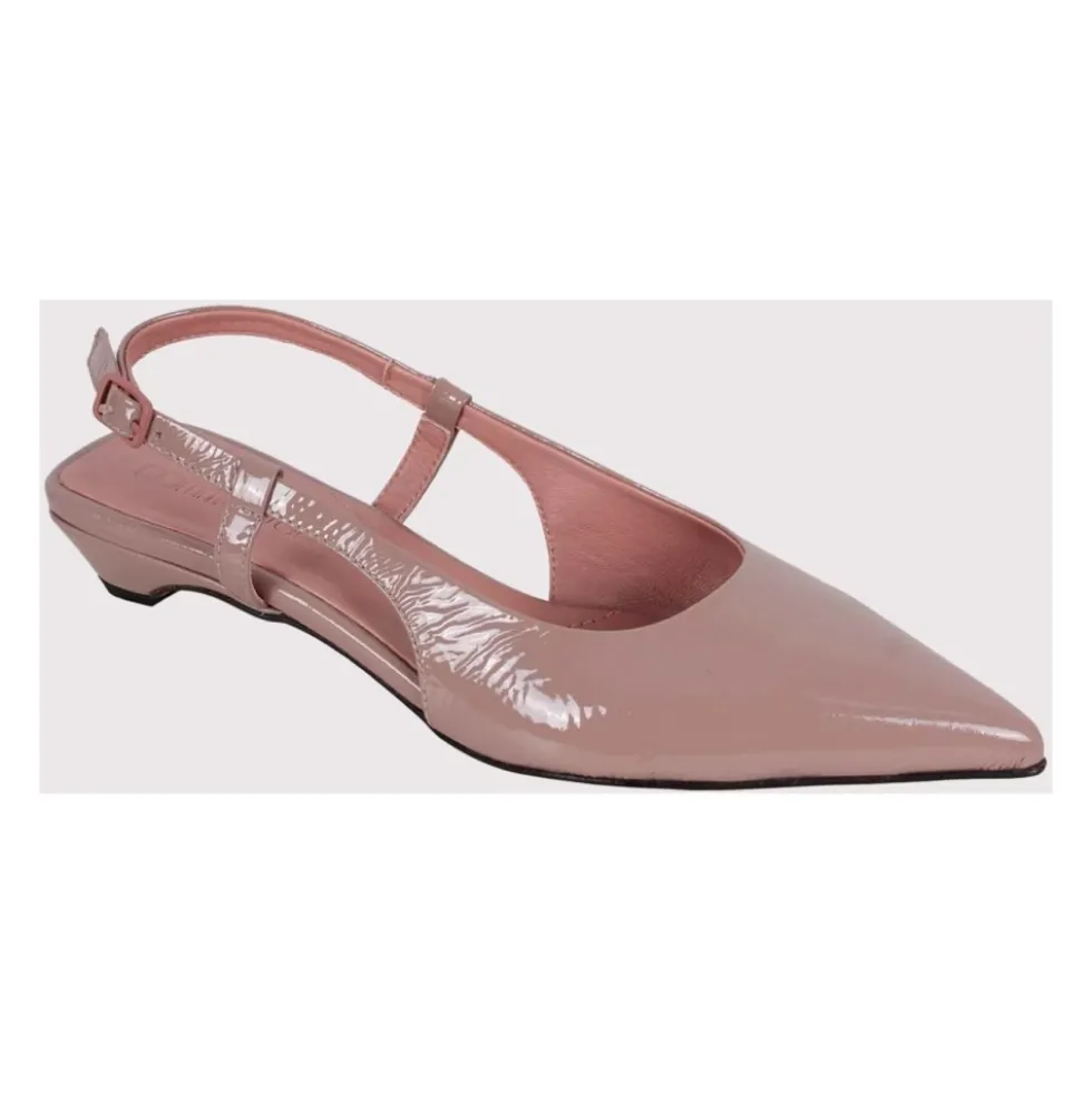 Slingback pumps med patentfinish