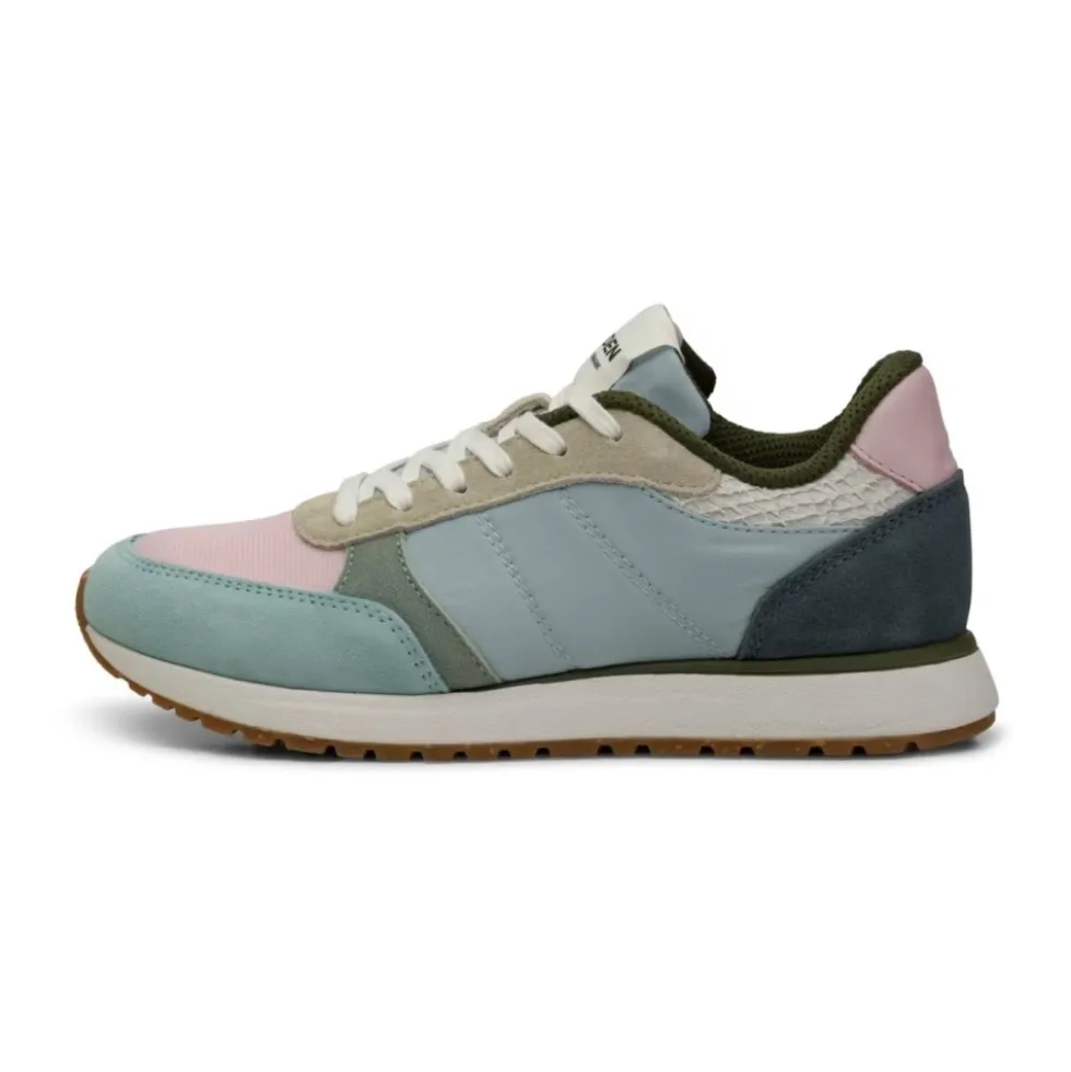 Smart Mode Sneakers