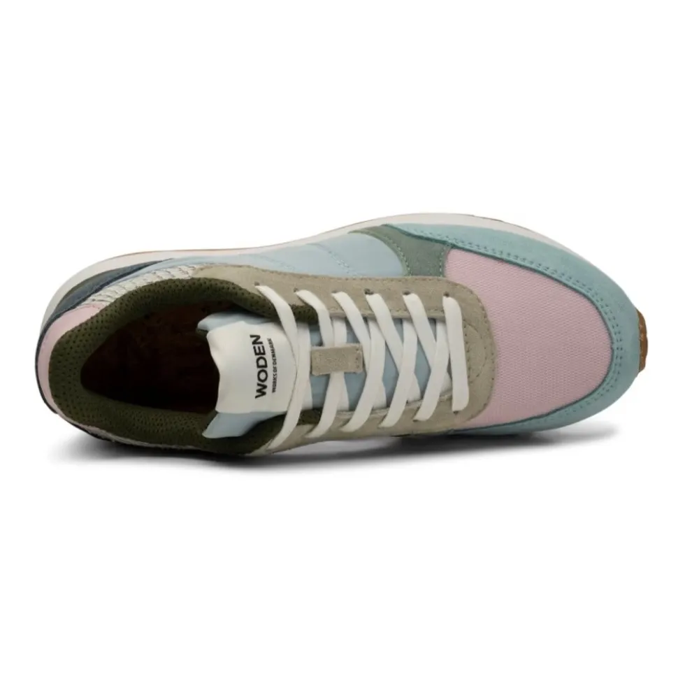 Smart Mode Sneakers