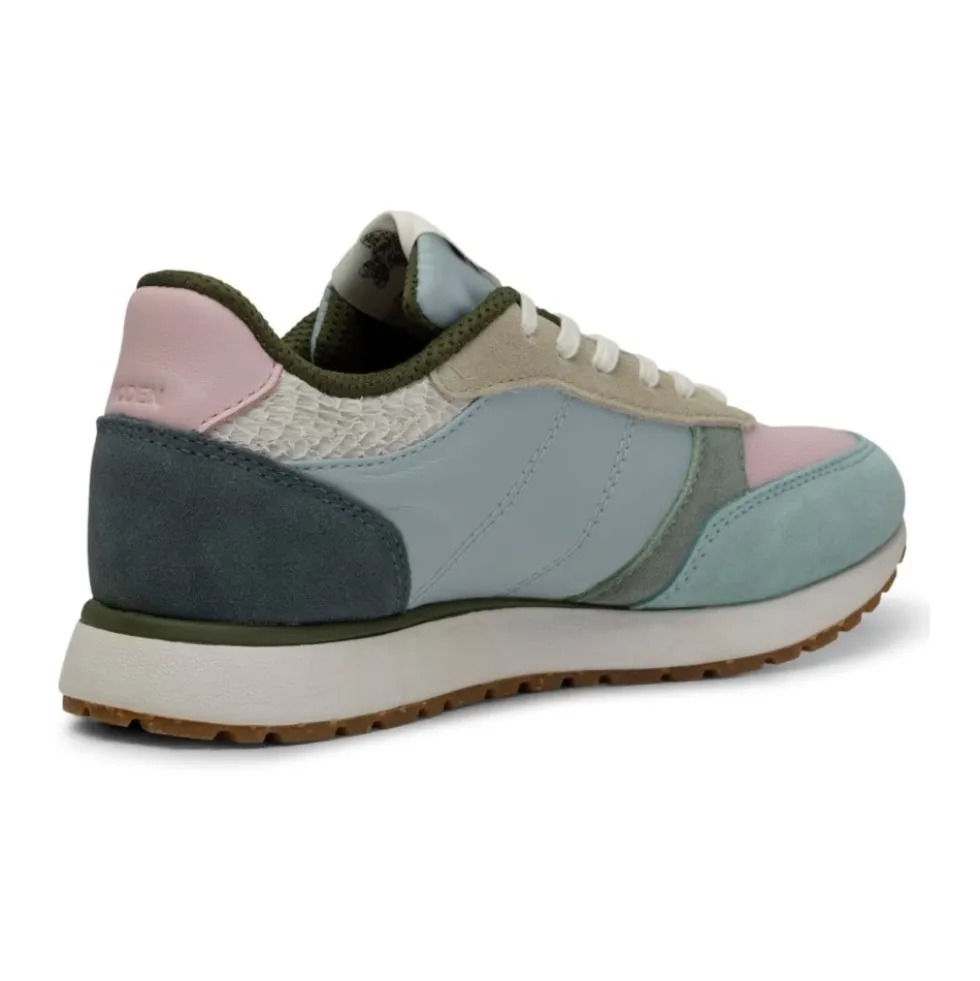 Smart Mode Sneakers