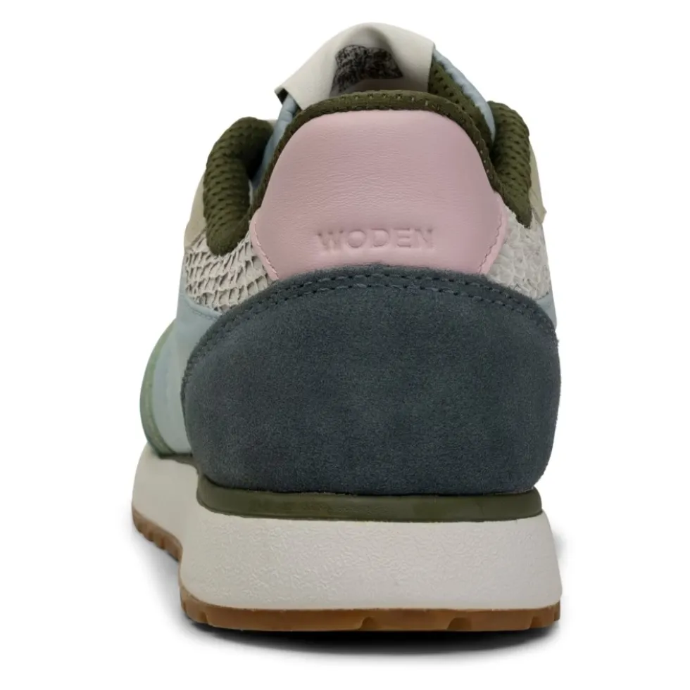 Smart Mode Sneakers