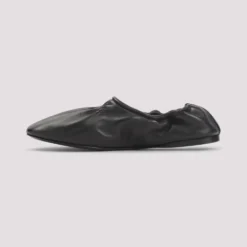 Smidige Slippers i Læder