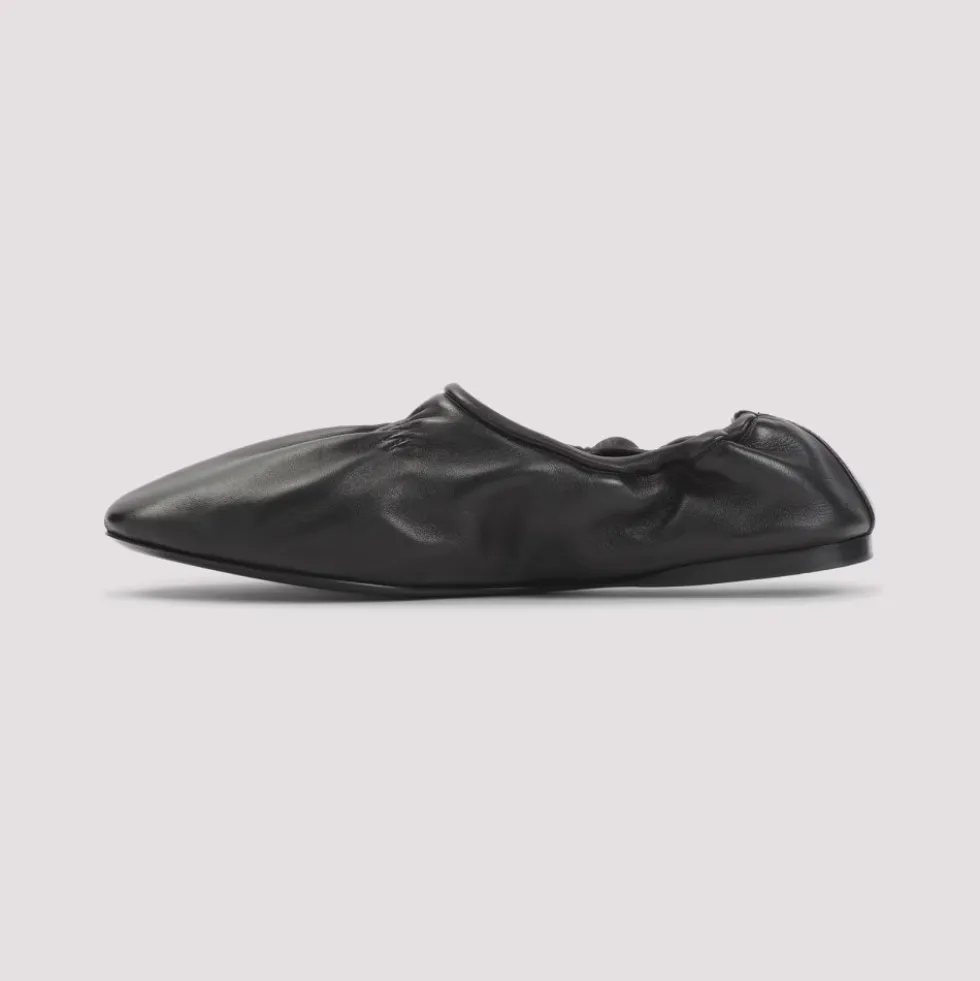 Smidige Slippers i Læder