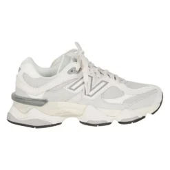 9060 Sneakers