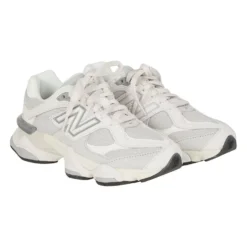 9060 Sneakers