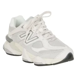 9060 Sneakers