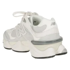 9060 Sneakers