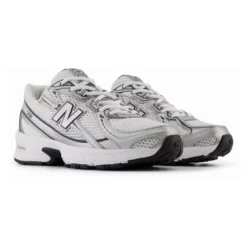 740 Sneakers