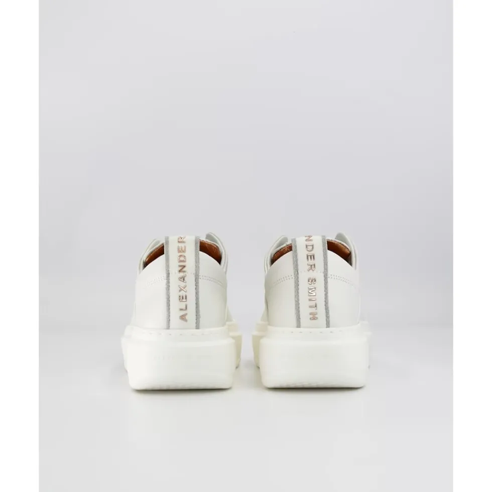 0602 Sneakers