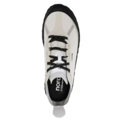 001 Sneakers