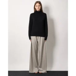 Sort langærmet letvægts uld sweater