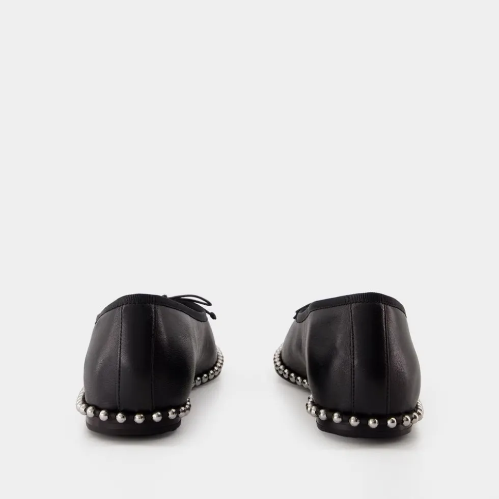 Sort læder ballerina med ballchain detalje