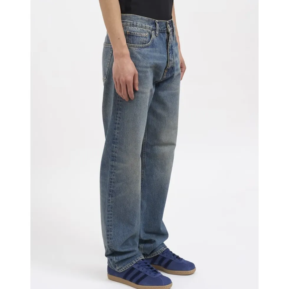 Standard Jeans