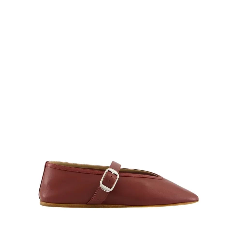 Stella Slipper