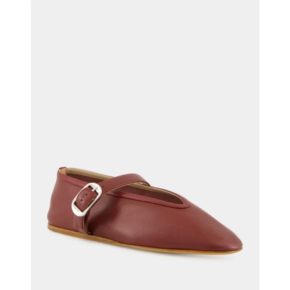 Stella Slipper
