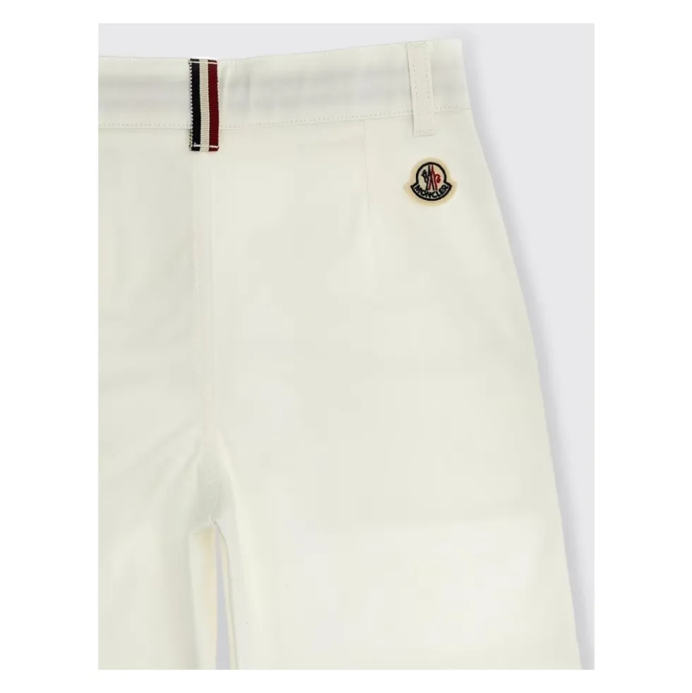 Stilfulde hvide shorts med lommer