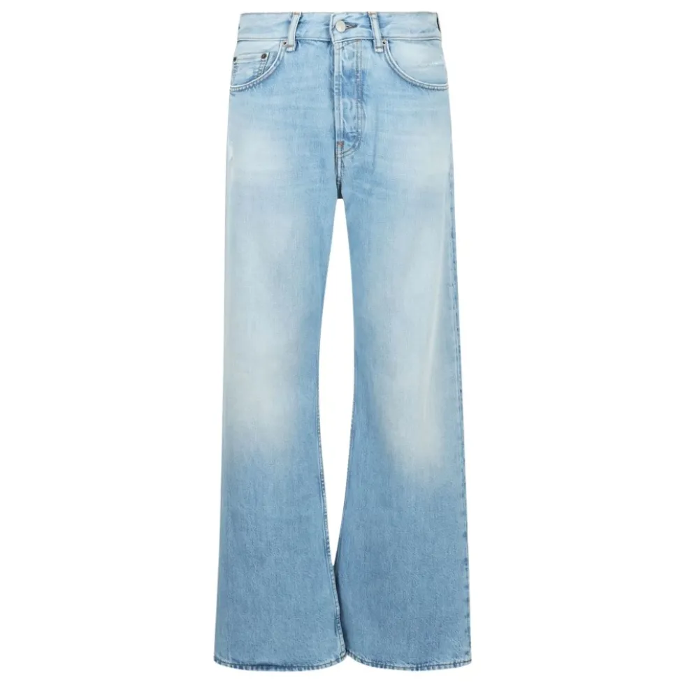 Straight Jeans