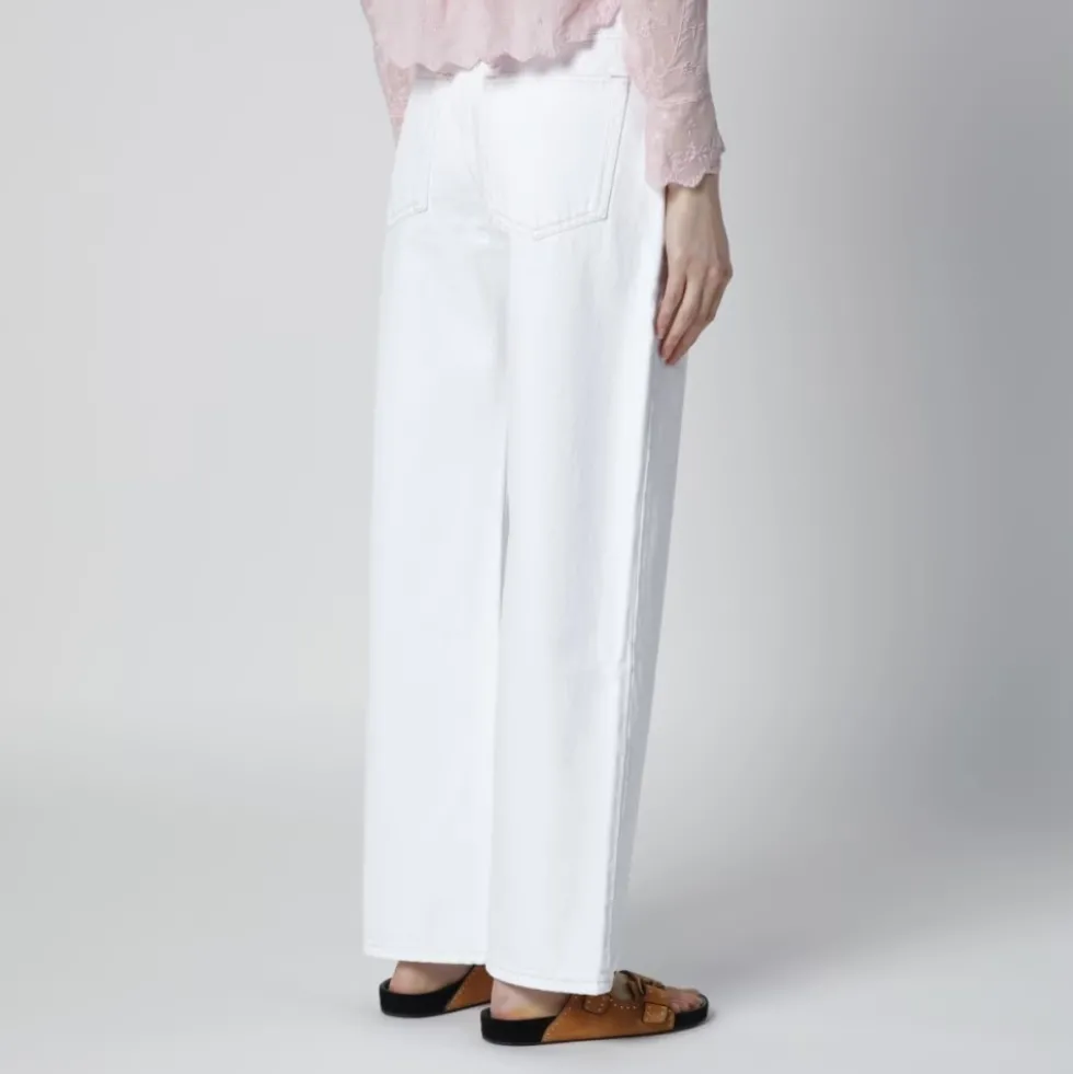Straight Jeans