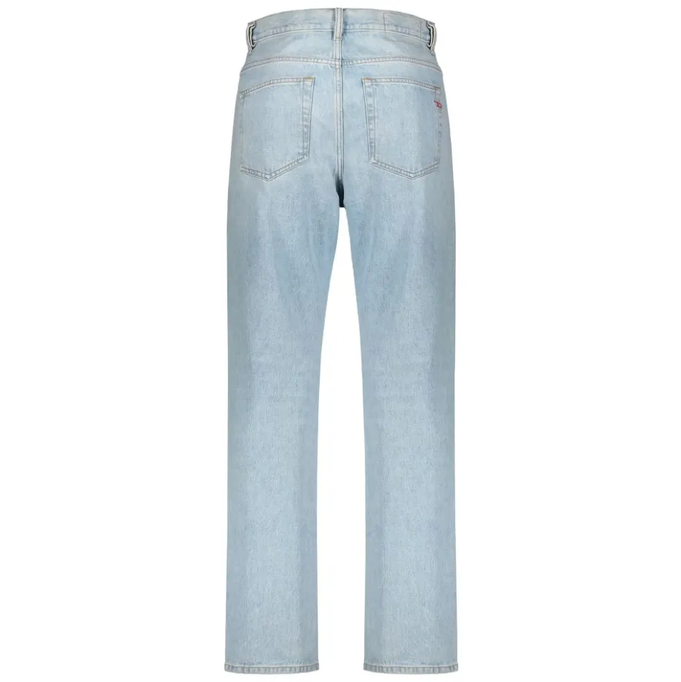 Straight Jeans