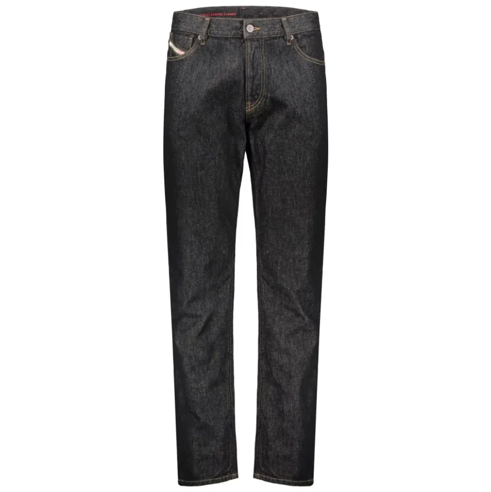 Straight Jeans