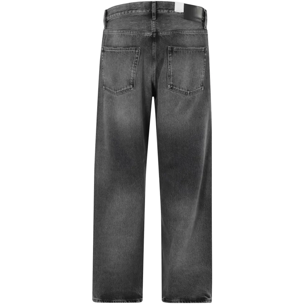 Straight Jeans