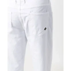 Straight Jeans