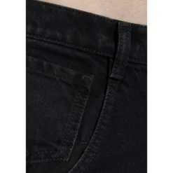 Straight-leg Jeans