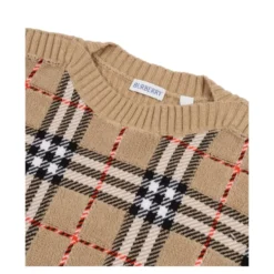 Strikket sweater med tern