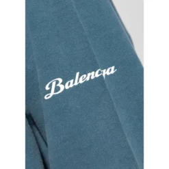 Sweatshirts & Hoodies