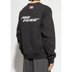 Sweatshirts & Hoodies