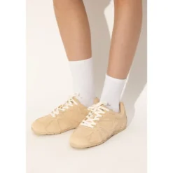 THE 72 SPRING Sneakers