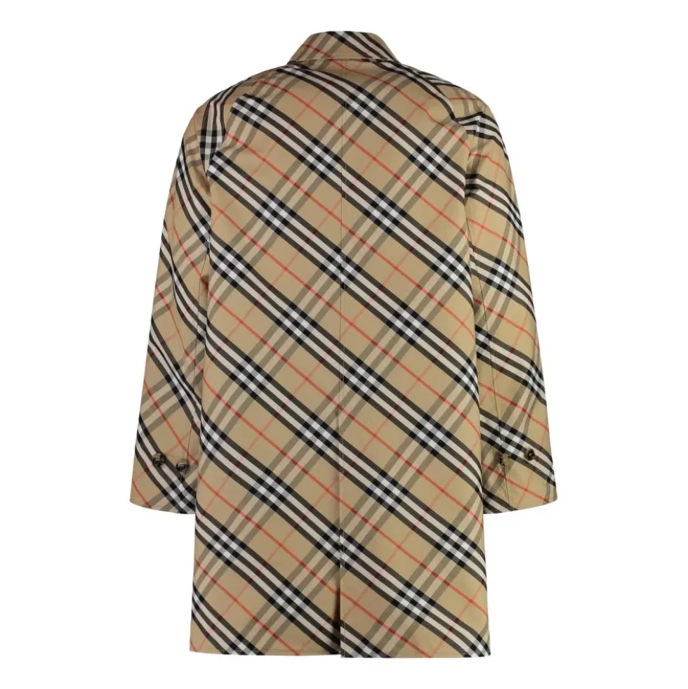 Trenchcoat med ternet motiv