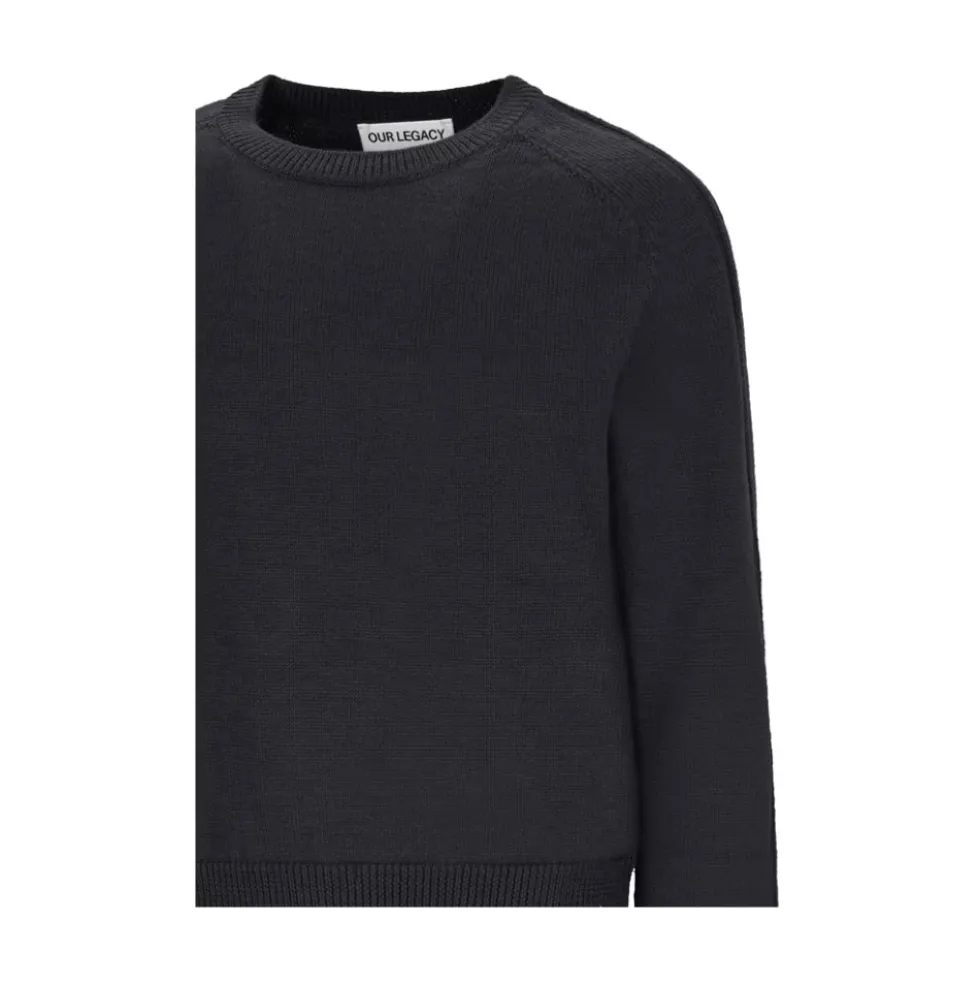 True Roundneck