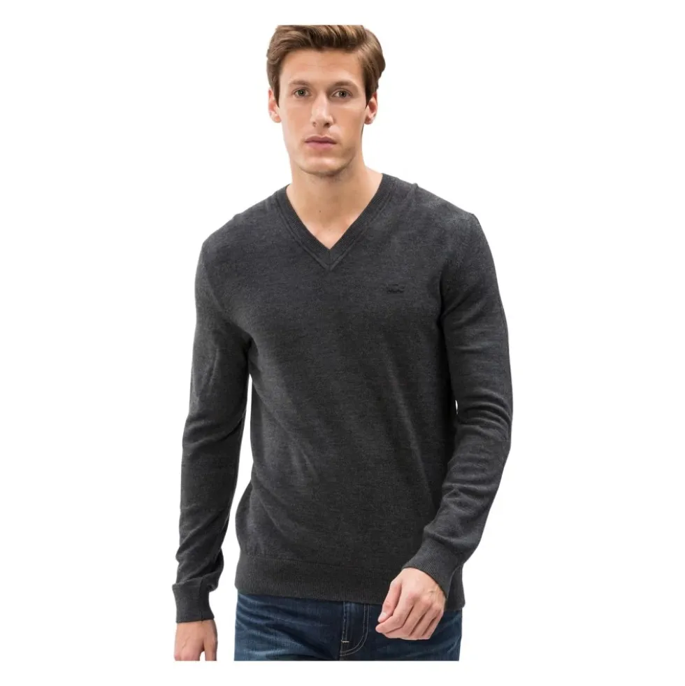 V-Neck Strik