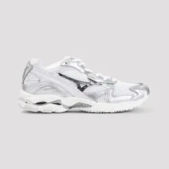 Wave Rider 10 Sneakers