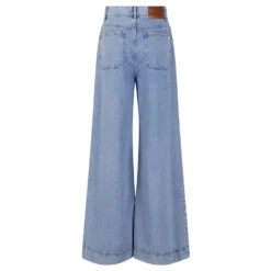 Wide Jeans