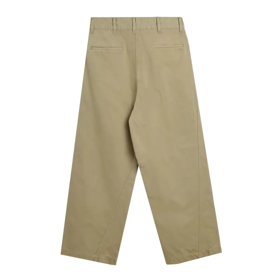 Wide Twist Chino