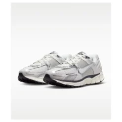 Zoom Vomero 5 Layered Low Top Sneakers