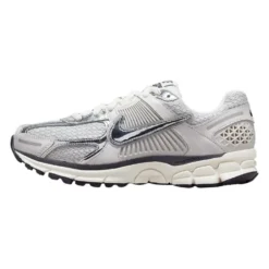 Zoom Vomero 5 Layered Low Top Sneakers