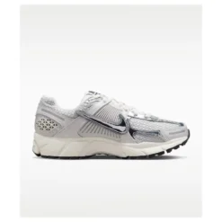 Zoom Vomero 5 Layered Low Top Sneakers
